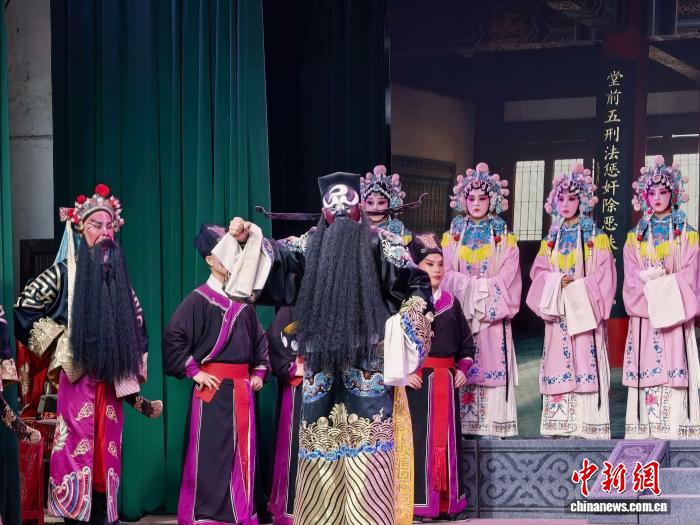玩转娱乐新次元 - 巅峰国际